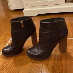 Black booties with small platform for comfort